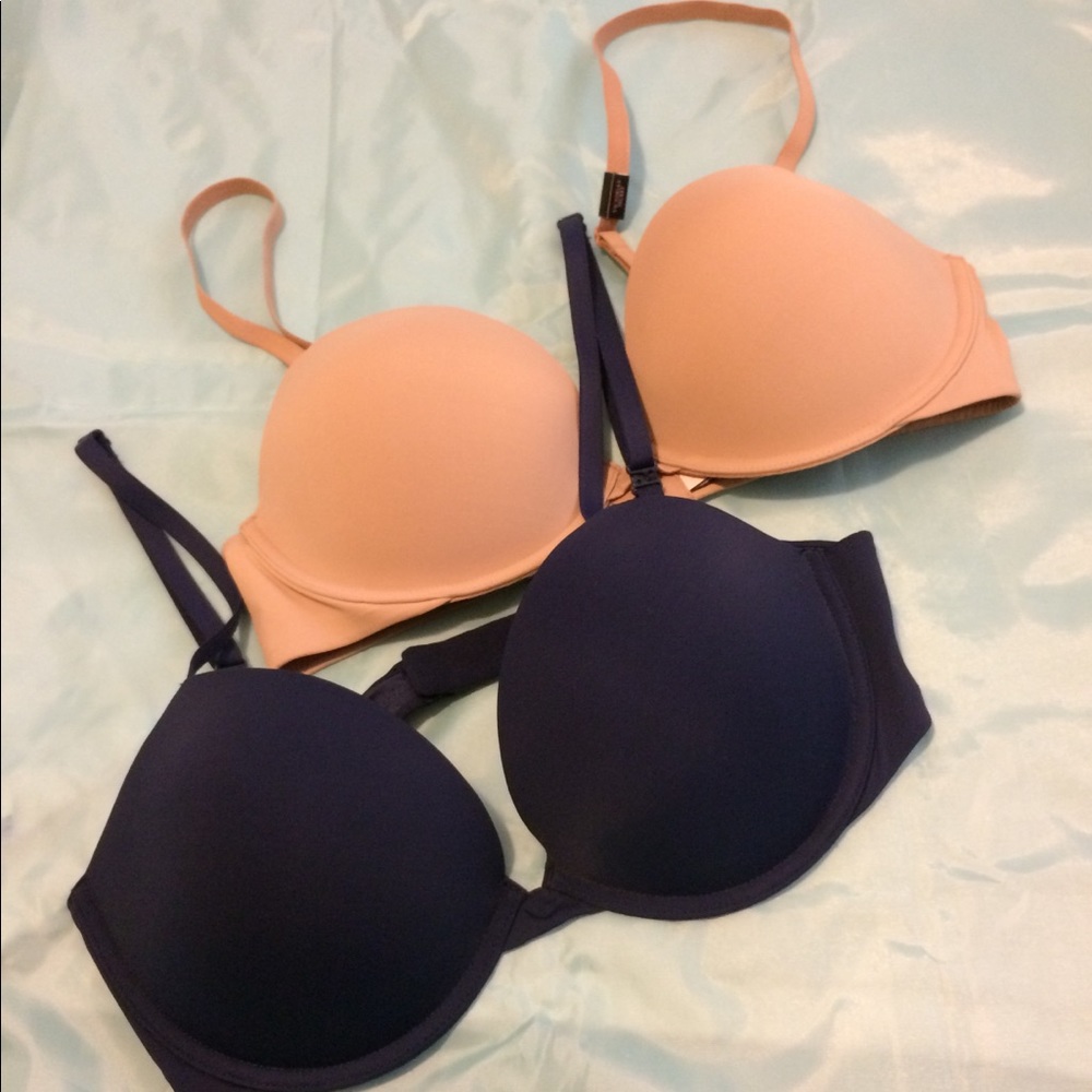 Victoria’s Secret 2 pcs bra size 34 D